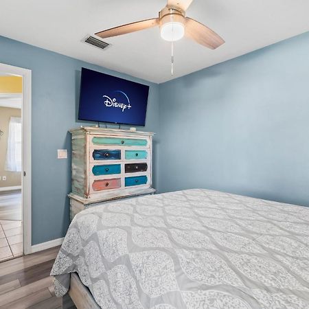 Heart Of The Waves - 3Br & 2Ba Beach Retreat - New Hot Tub - Outside Patio With Grill & Seating, Steps To Fun! Melbourne Zewnętrze zdjęcie