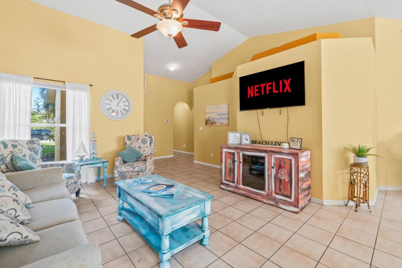 Heart Of The Waves - 3Br & 2Ba Beach Retreat - New Hot Tub - Outside Patio With Grill & Seating, Steps To Fun! Melbourne Zewnętrze zdjęcie