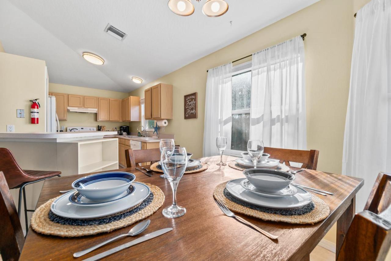 Heart Of The Waves - 3Br & 2Ba Beach Retreat - New Hot Tub - Outside Patio With Grill & Seating, Steps To Fun! Melbourne Zewnętrze zdjęcie