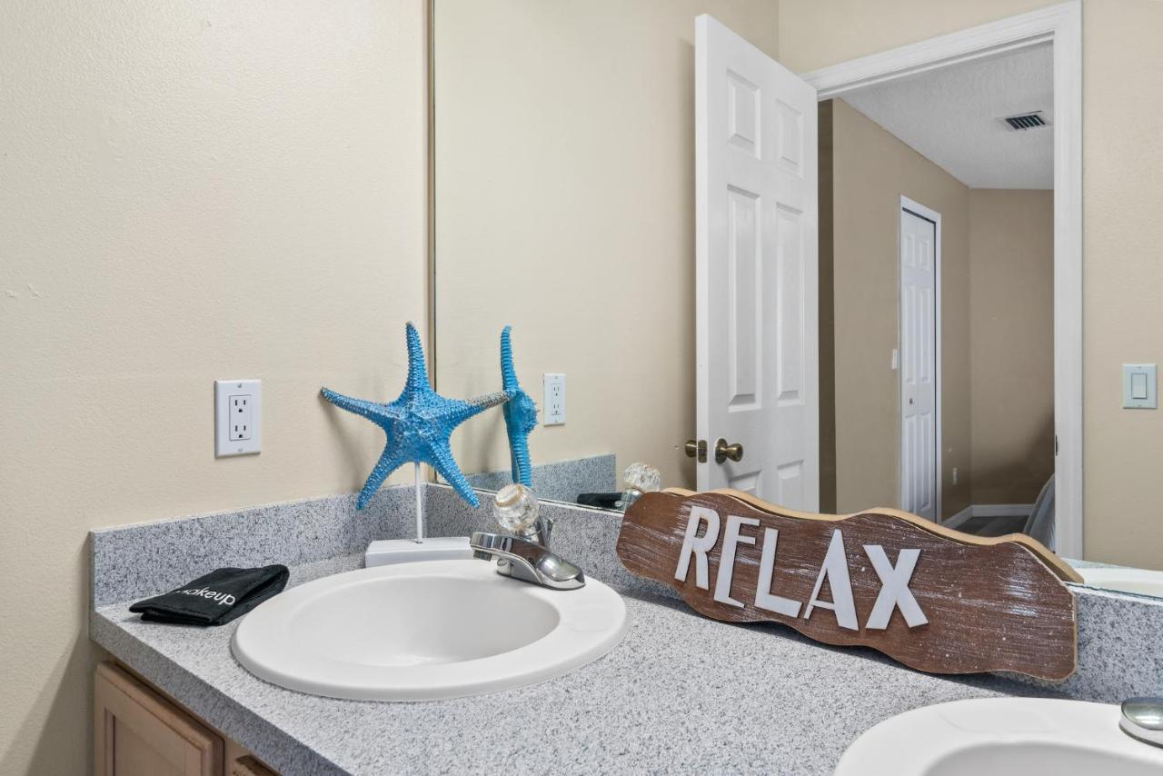 Heart Of The Waves - 3Br & 2Ba Beach Retreat - New Hot Tub - Outside Patio With Grill & Seating, Steps To Fun! Melbourne Zewnętrze zdjęcie